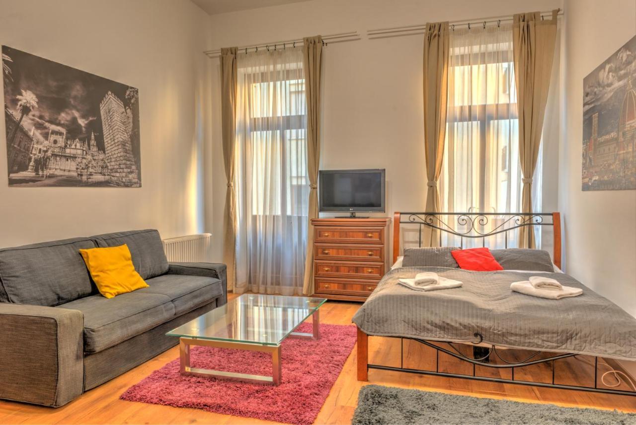 Central Apartments Apartment *
