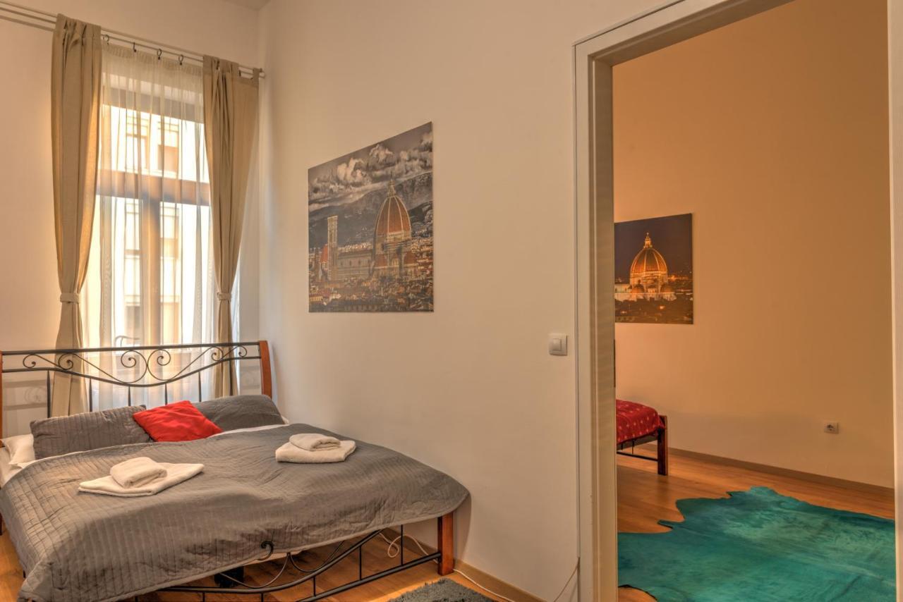 Central Apartments *