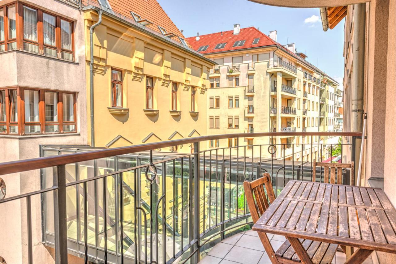 Central Apartments Apartment