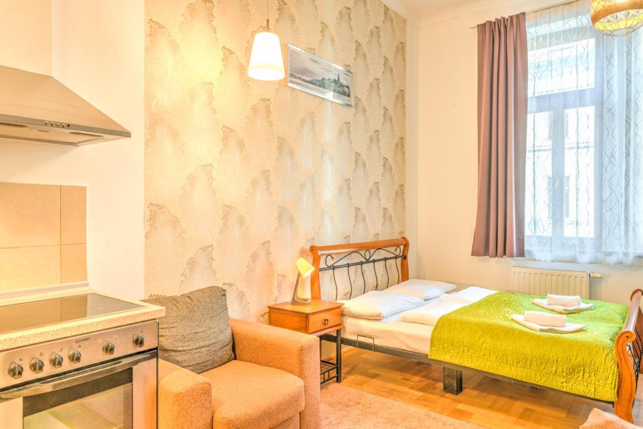 Central Apartments *
