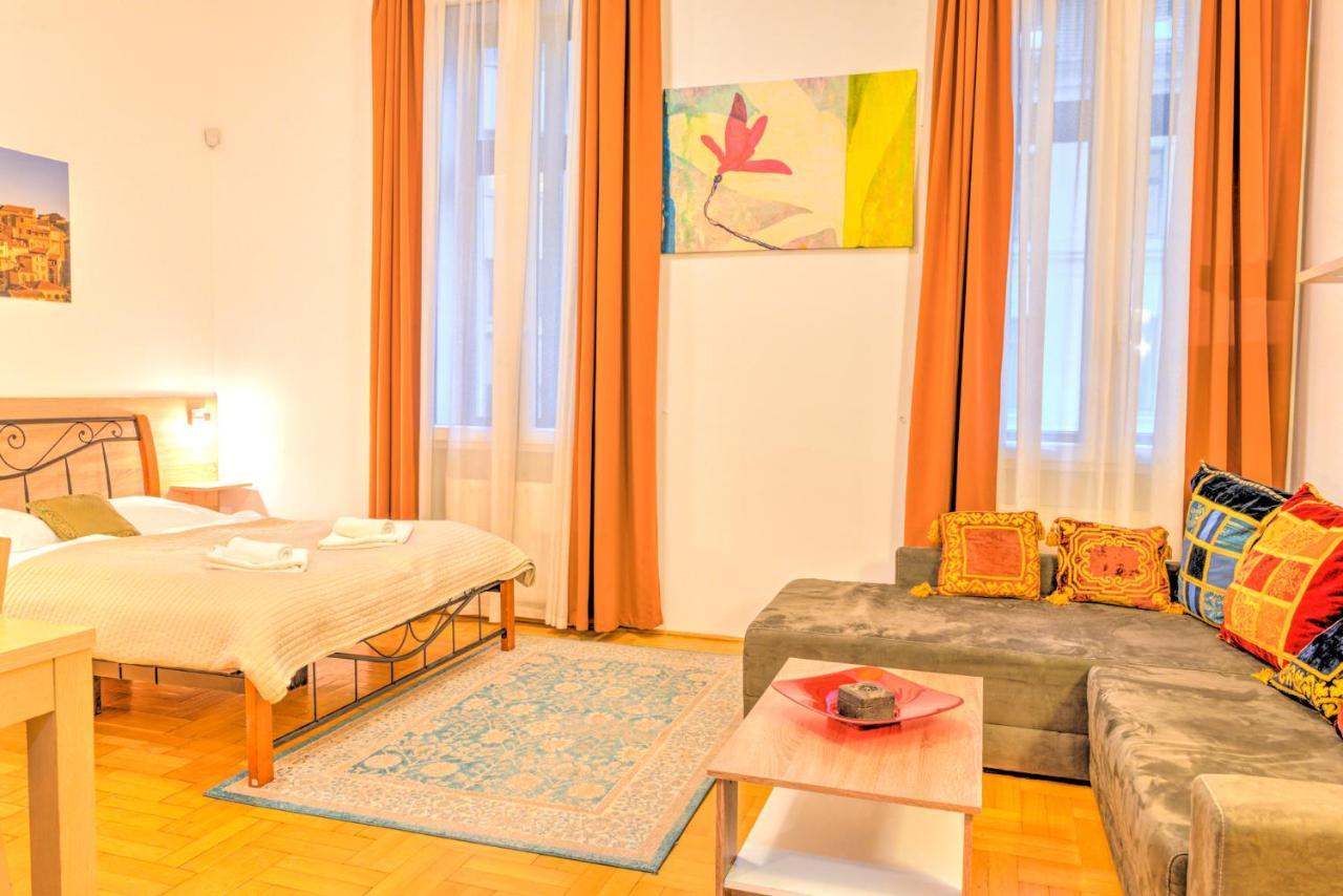Central Apartments *