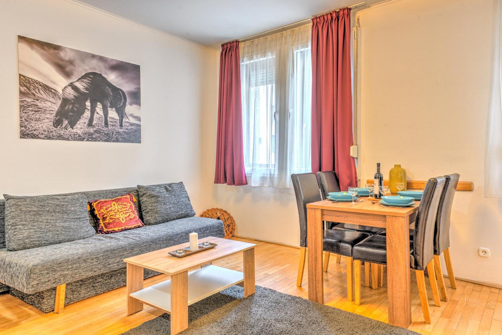 Central Apartments Apartment *