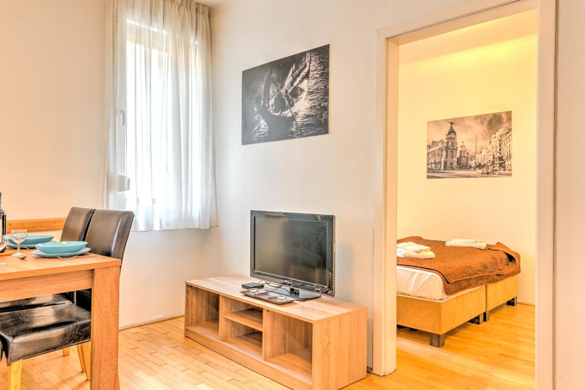 Apartment Central Apartments *
